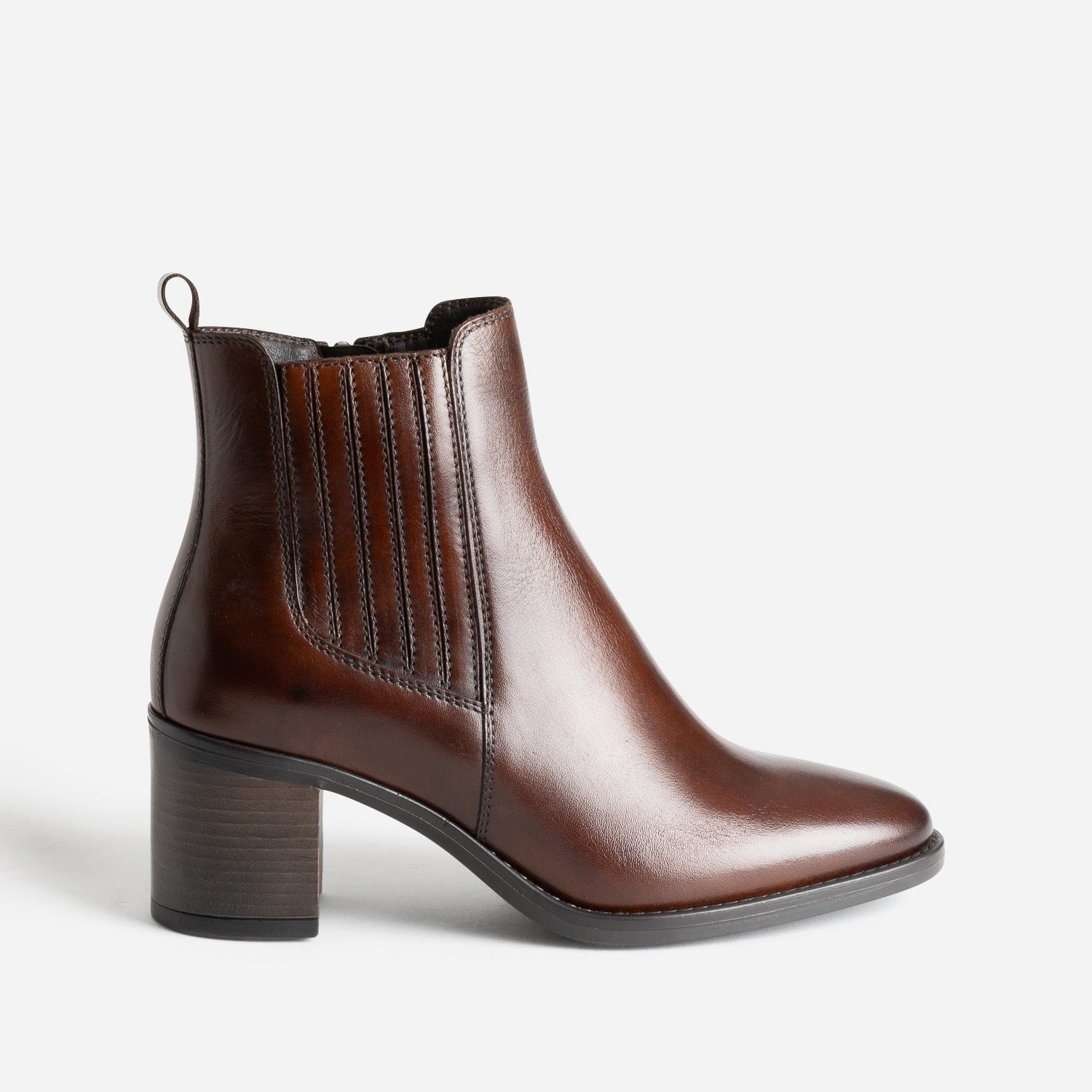 boots-marron-femme-799kwv-1.jpg Boots à talon marron en cuir – Image 1