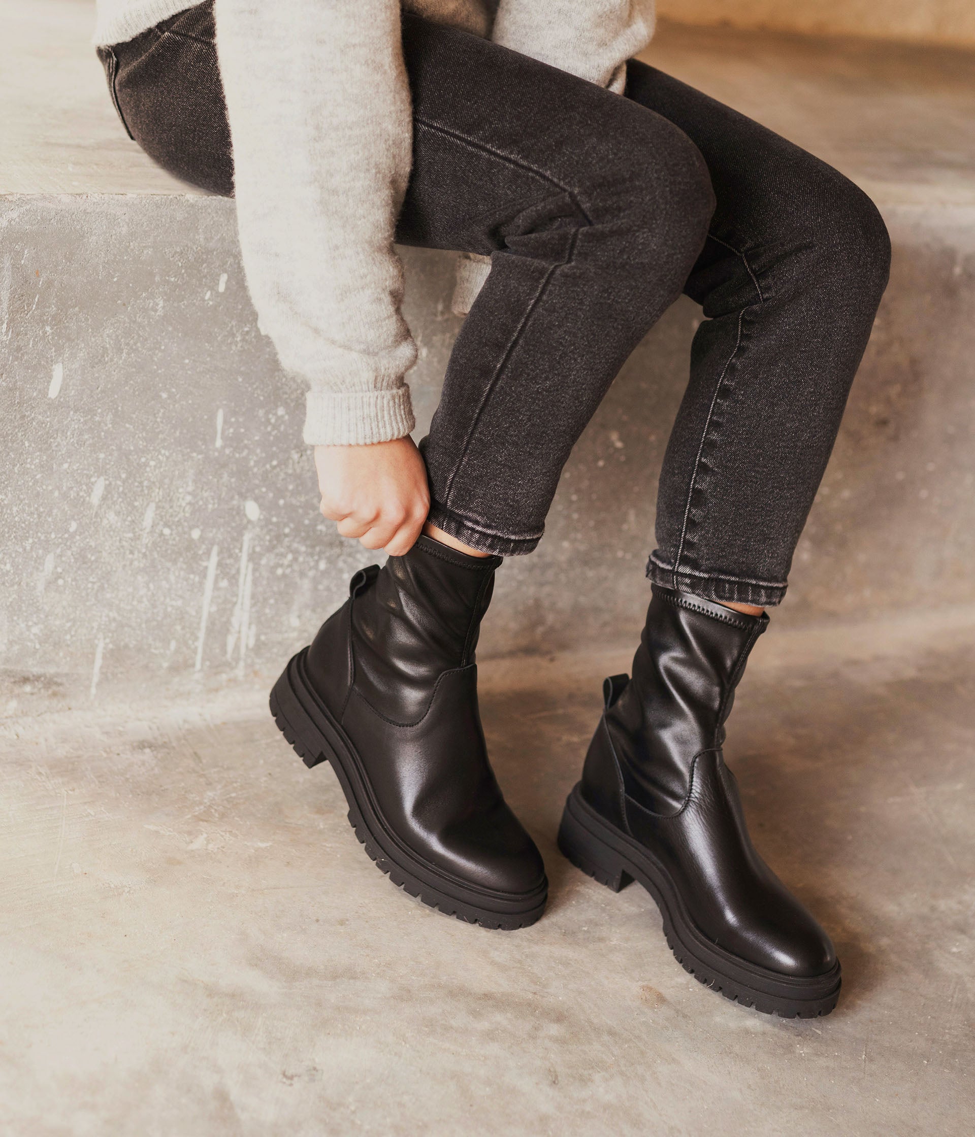 boots-noires-femme-974eod-1.jpg Boots Kiourdy noir Bocage Femme | Bocage – Image 1