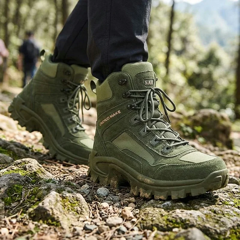 boots-pour-homme-317vrb.webp Bottes de randonnée tactiques imperméables pour homme – Image 1