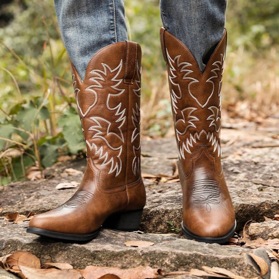 botte-de-cowboy-021gvb-1.jpg ANUFER Hommes La mode Brodé Bottes de Cow boy Occidentale Talon Pointe Antidérapant Mi mollet Bottes Marron SN071164 EU38 : Amazon.fr: Mode – Image 1