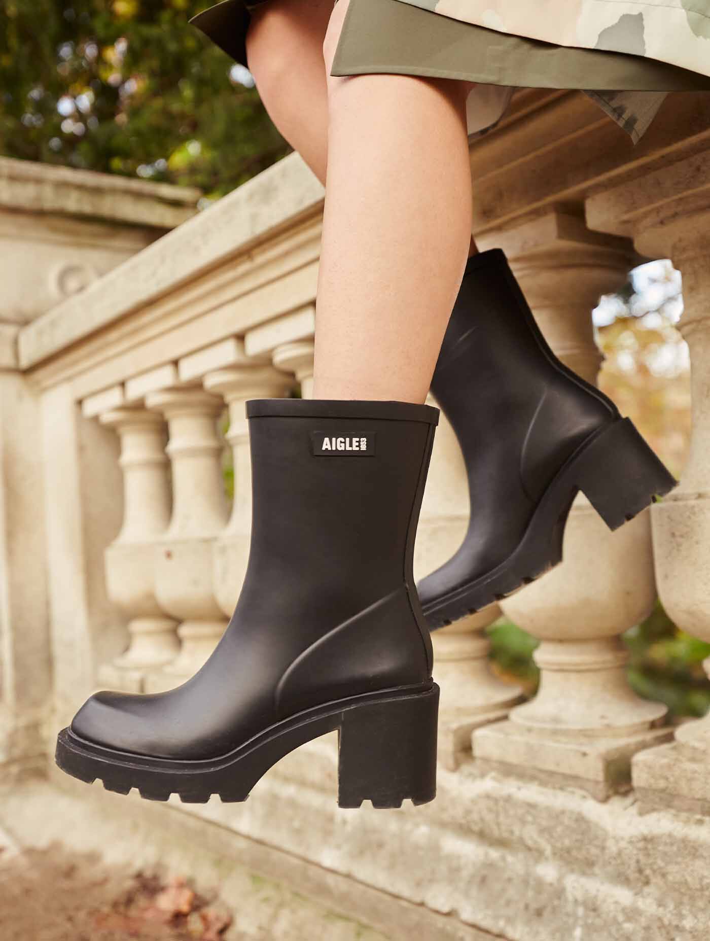 bottes-aigle-femme-542znd-1.jpg Bottillon de pluie à talon Monceau Noir femme | AIGLE – Image 1