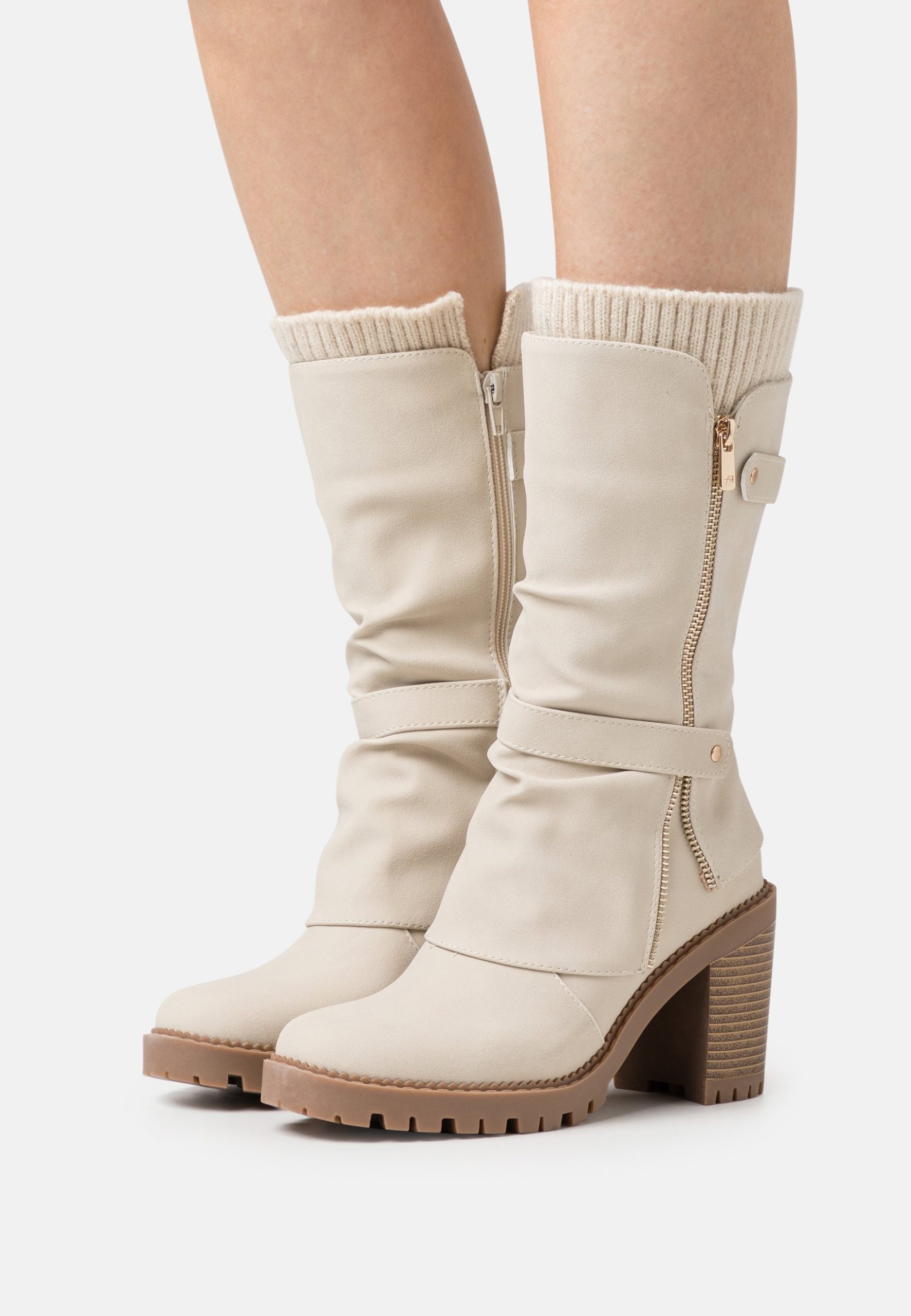 bottes-beige-443ssp-1.jpg Anna Field by Zalando Bottes beige ZALANDO.FR – Image 1