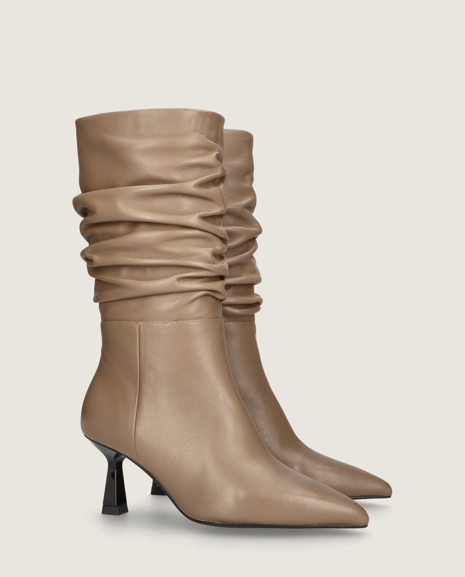 bottes-beige-597sni-1.jpg Bottes en cuir beige Aretha 35 – Image 1