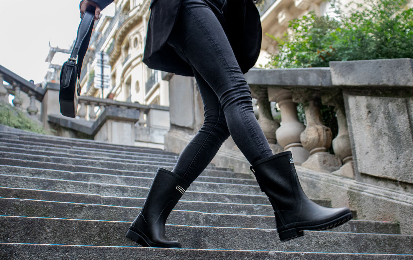 bottes-caoutchouc-femme-835wow-1.jpg Demi botte CITIES Noir pour Femme en Caoutchouc Noir City/Mode Rouchette – Image 1