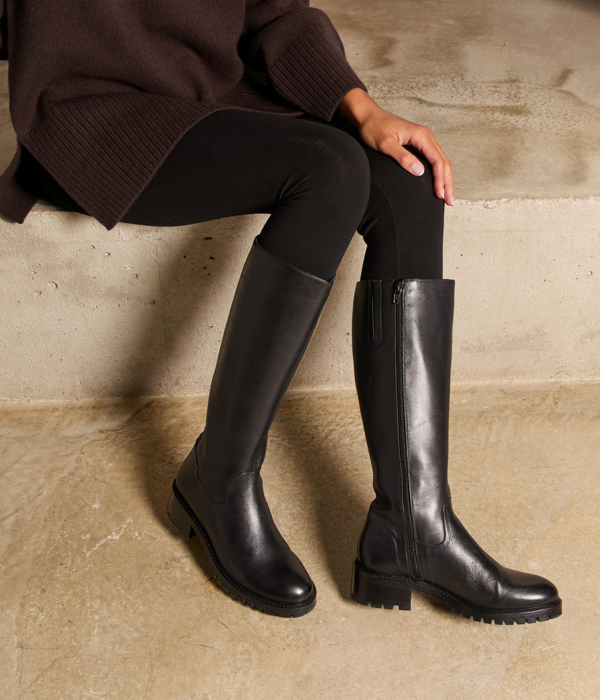 bottes-cuir-femme-649zpv-1.jpg Bottes cuir noir Léandro – Image 1