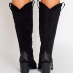 Bottes femme suédine – esprit western chic étoilée Noir