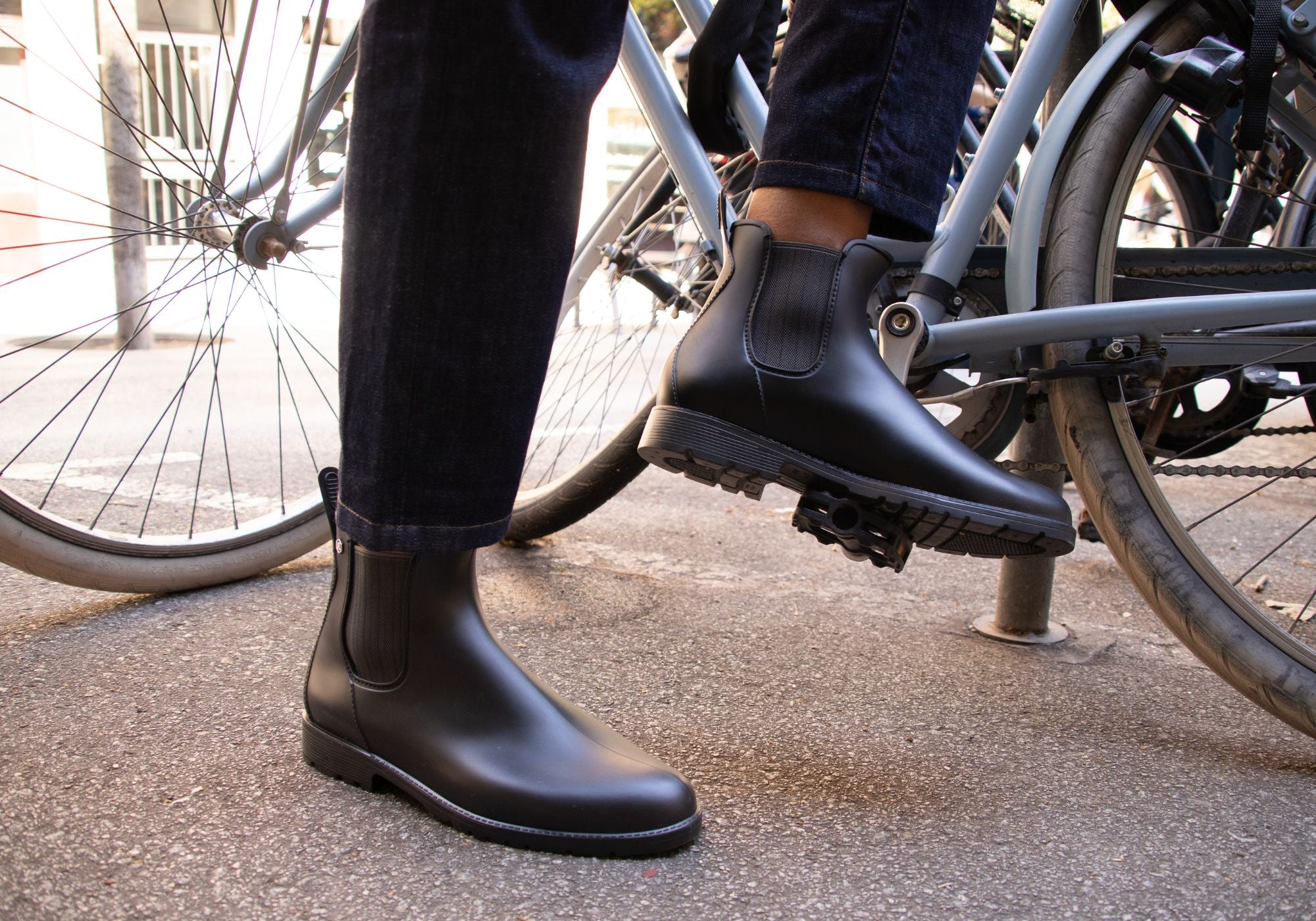 bottes-homme-840kuz-1.jpg Bottines de pluie homme made in France | JULES & JENN – Image 1