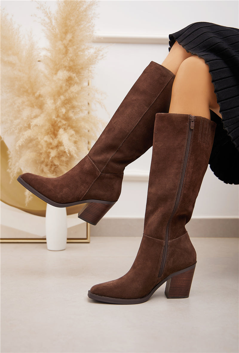bottes-marron-684odr-1.jpg Bottes Marrons à talon bloc, en cuir suédé – Image 1