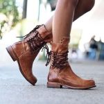 Acheter Bottes mi mollet pour femmes, bottes de cowboy à talons épais et rivets, bottes de moto vintage à lacets en cuir | Joom