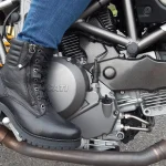 Top 7 meilleures bottes & chaussures moto ville femme en 2026