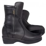 botte moto DAYTONA SL PILOT GTX pour femme pour une posture plus haute et un meilleur appui. Semelle intérieure compensée
