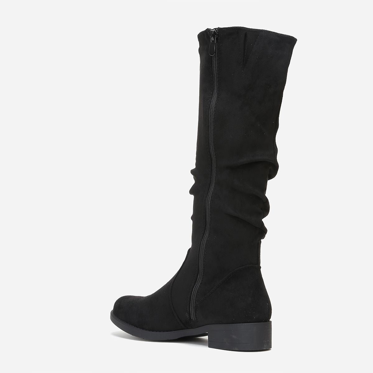 bottes-plates-femme-402pwq-1.jpg Bottes femmes plates en suédine avec Effet plissé – Image 1