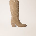 Bottes santiags en cuir brodé beige pour femme | Maje