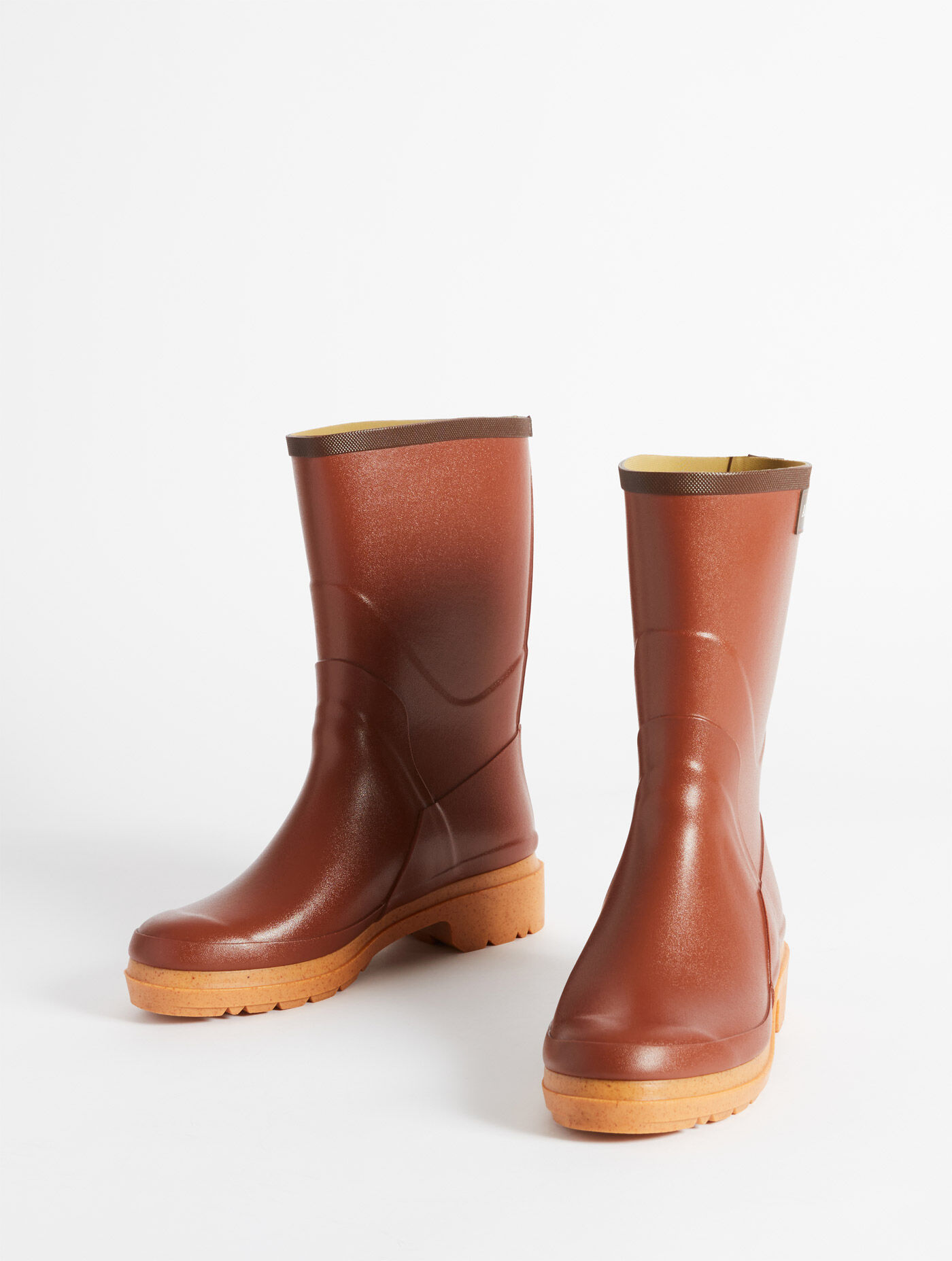 bottine-aigle-282tkh-1.jpg Bottillon professionnel Bison Rouge homme | AIGLE – Image 1