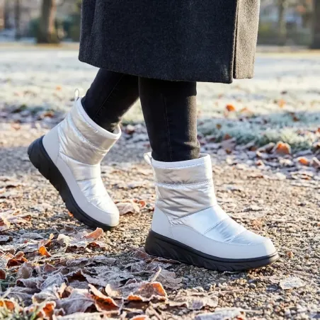 bottines-fourrees-femme-901nts.webp Bottines femme fourrées gris argent taille 36 à 41 – Image 1
