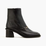 Bottines en cuir ornées Sandro