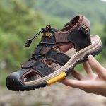 Chaussures d'été en cuir véritable pour hommes, nouvelles sandales de plage en plein air, grande taille 38 46