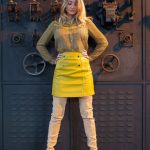 La botte cuissarde revient cette saison et mise sur la sophistication. • Vanessa Wu